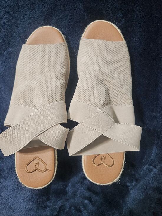 Madeline Shoes - Madeline Women's Wedge Sandals Size 10M